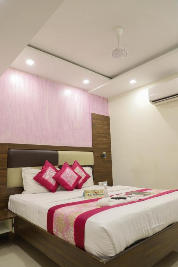 Hotel Plaza Executive - Near Bkc Мумбай Екстериор снимка